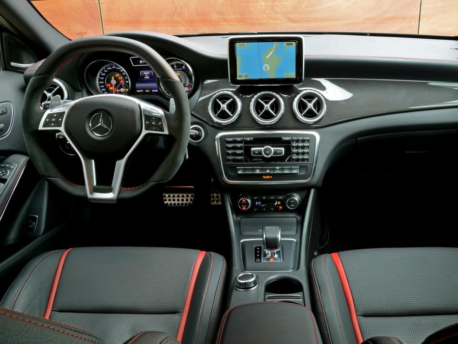 Mercedes-Benz GLA45 AMG 2014 года  (фото 17 из 28)